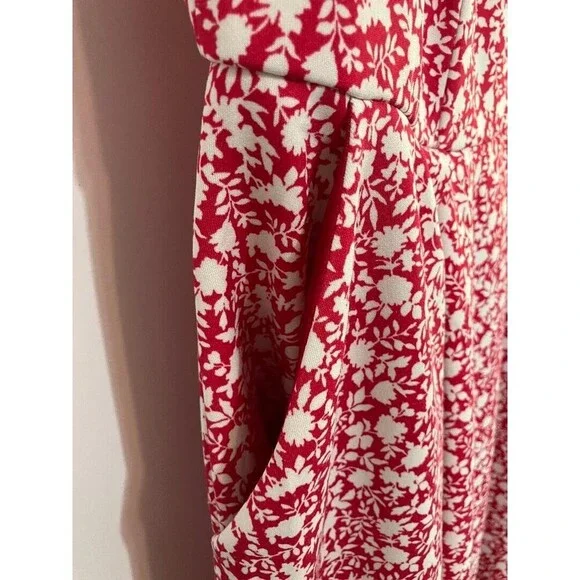 Torrid Maxi Women's Dress 1X Red Floral Cap Sleeve Pleated Fit Flare Pockets EUC - Picture 5 of 12